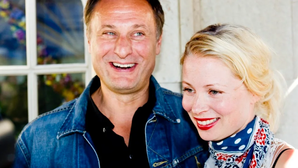 Skådespelarna Michael Nyqvist och Julia Dufvenius på Dramatens höstsamling på Kungliga Dramatiska Teatern i Stockholm 2009.