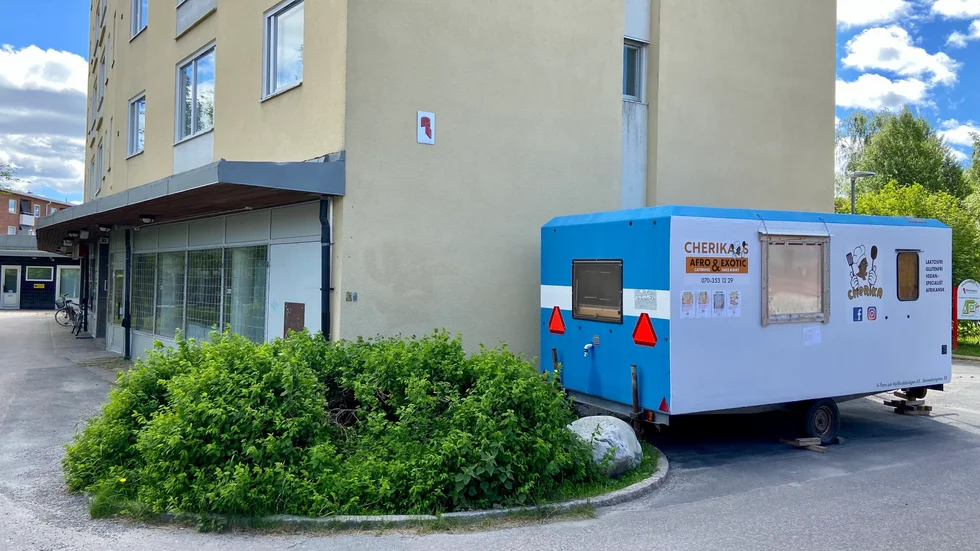 Cherika Johansson öppnar snart en butik i Mjölkuddens centrum och utomhus ska hon servera mat från sin food truck.