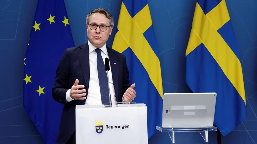 Valfläsk. Statsrådet Johan Danielsson borde inväntat den statliga utredningen om informationsutbyte