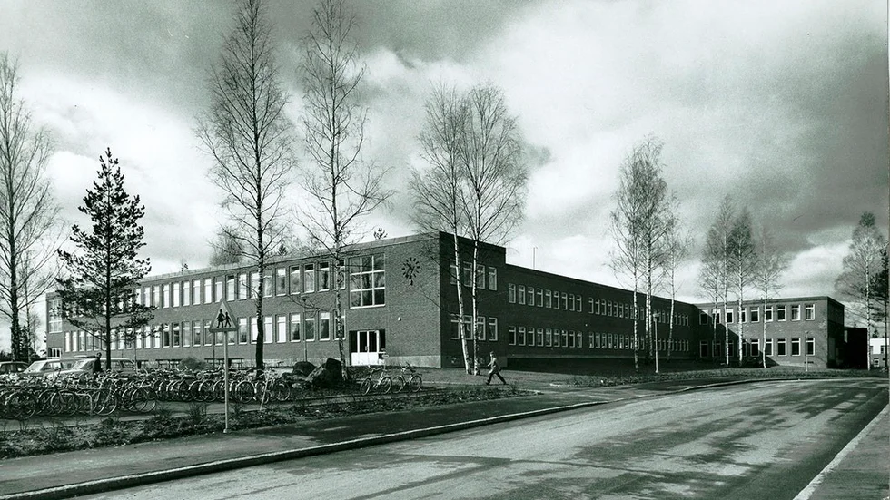Nyhemsskolan öppnade sina dörrar för elever i augusti 1965.