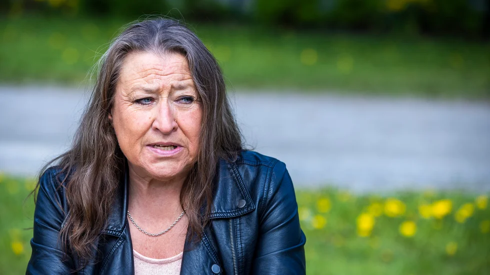 "Kommunen har ett ansvar när det gäller säkra skolvägar för barnen" säger Carola Lidén (C) om att stora delar av vägbelysningen i Ale kommer att släckas ned.