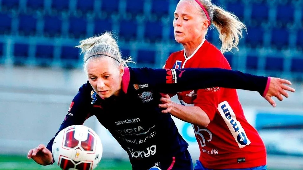 "Matchen var en riktig laginsats, med bra försvarsspel från vår sida", säger Stina Blackstenius om segern mot Danmark.