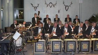 Arne Hardes Jubilee Big Band. Bandet kommer från Linköping och spelar på Club Spisa i Västervik i morgon kväll.