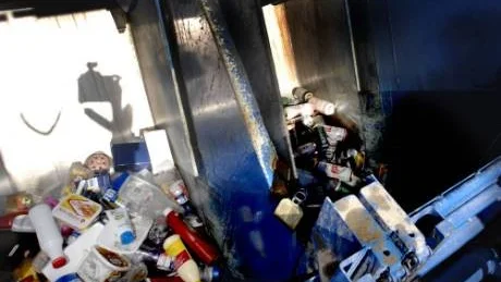I höst får landsbygden i norra och södra kommundelen samt Loftahammar möjlighet att sortera sitt avfall i tvåfackskärl direkt vid hemmet. När det är klart har det nya sorteringssystemet införts i hela kommunen. Arkivfoto: Anders Liljegren