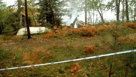 Loftahammarsbor berättar för VT att den mördade kvinnan hade klämskador över bröstet och att hon kan ha blivit påkörd. En bil sågs lämna fyndplatsen en timme innan hon hittades vid Frisksjön. Foto: Ingemar Petersson