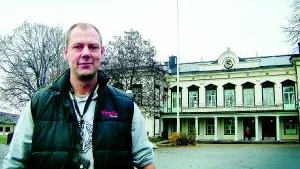 Han vågar va. Leif Winbladh gjorde sitt bästa för att avskräcka högstadiets elever i Gamleby från att använda droger.