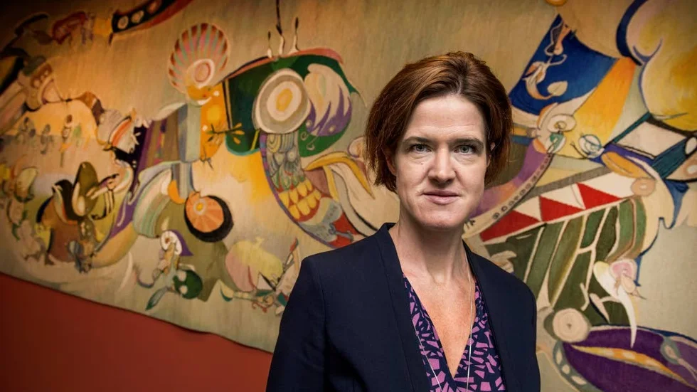 TANDLÖS. Decemberöverenskommelsen gör att kritiken från Anna Kinberg Batra (M) och de andra borgerliga partiledarna mest bara blir ord.
