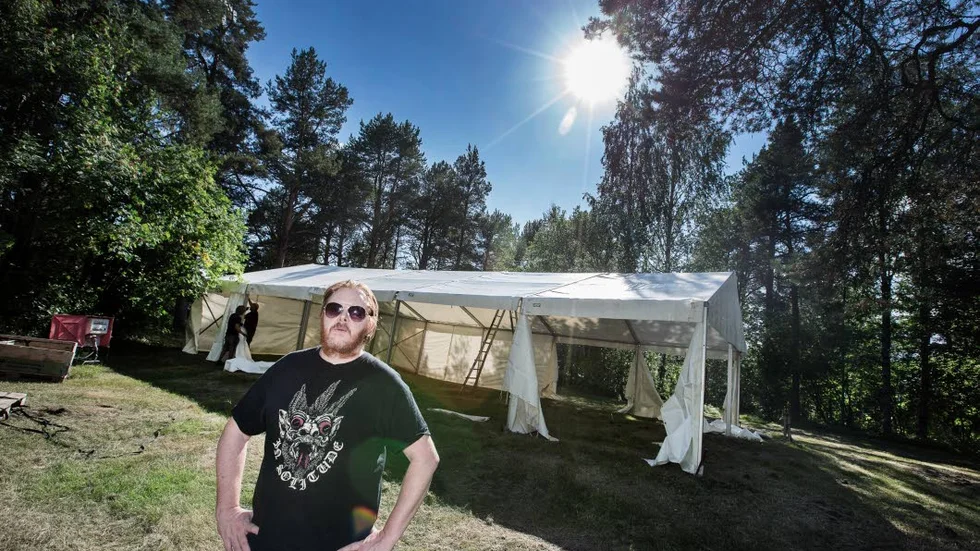 TILLBAKA. Mattias Alkberg ansvarar för bokningarna på Potatiskällaren – och i år spelar han där också själv.