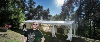 Alkberg går ner i Potatiskällaren på egen hand