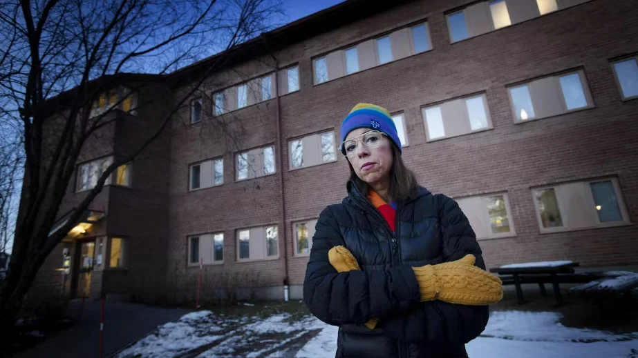 Jenny Olsson, ordförande för Vårdförbundet i Västerbotten, har skickat flera tvister till regionen då de inte är eniga med arbetsgivaren.