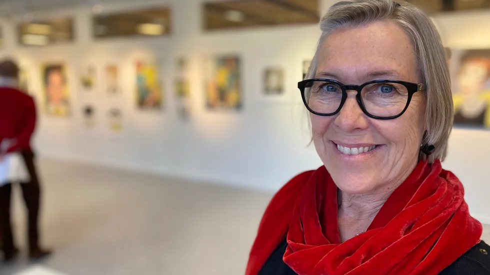 Elisabet Linna Persson var på plats då hennes utställning öppnade hos Finspångs konstförening.