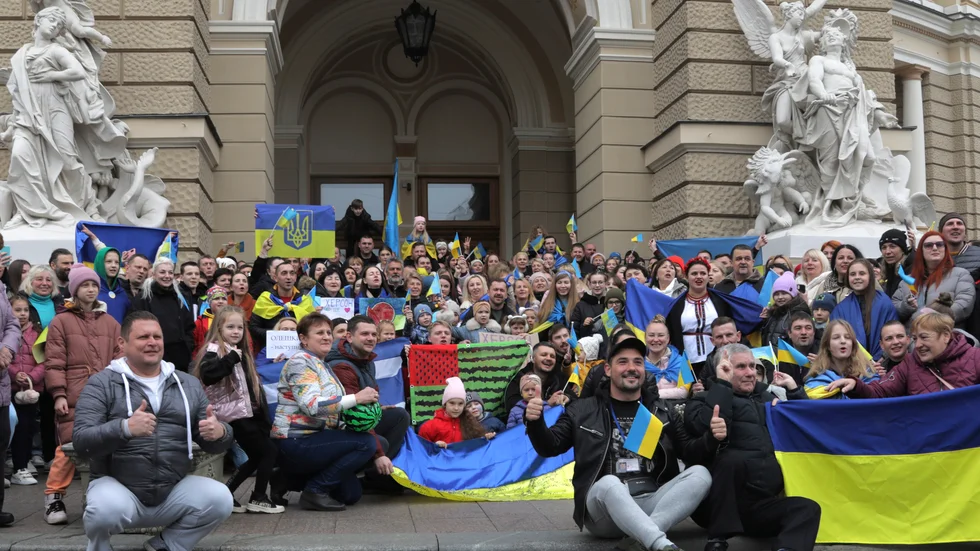 Manifestation i Odessa för att fira återtagandet av Cherson från ryska invasionsstyrkor.