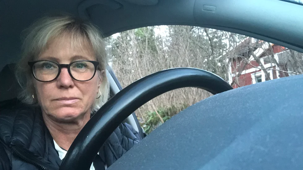 Björnlundabon Lotten Ekman fick inte övningsköra med sin son – som istället fick åka på intensivkurs.