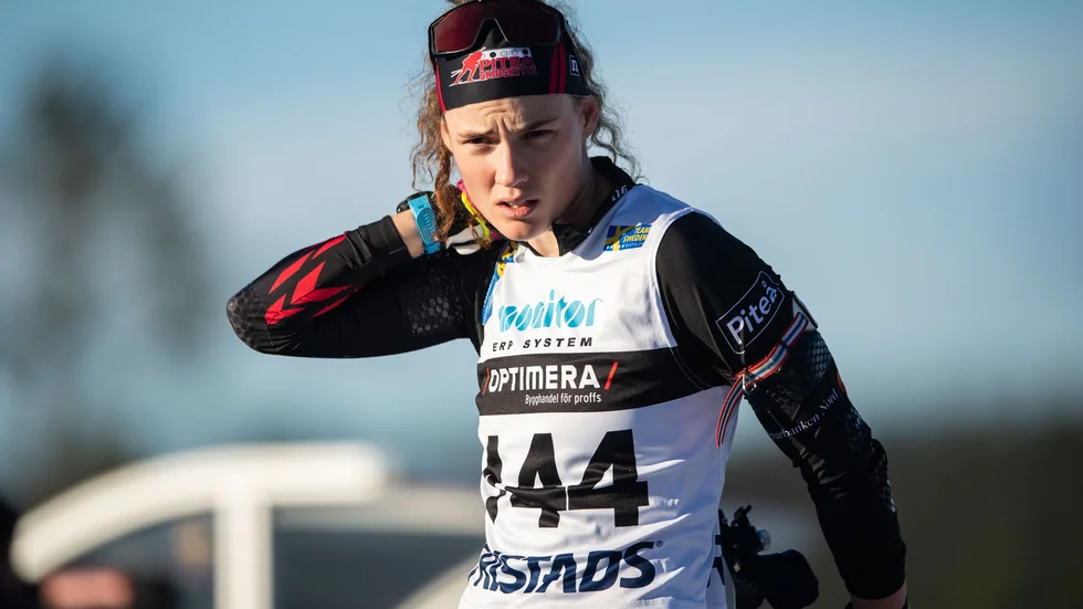 221112 Hanna Öberg inför skidskyttepremiären i kortdistans för damer den 12 november 2022 i Idre. 
Foto: Johanna Wallen / BILDBYRÅN / kod JW / JW0033