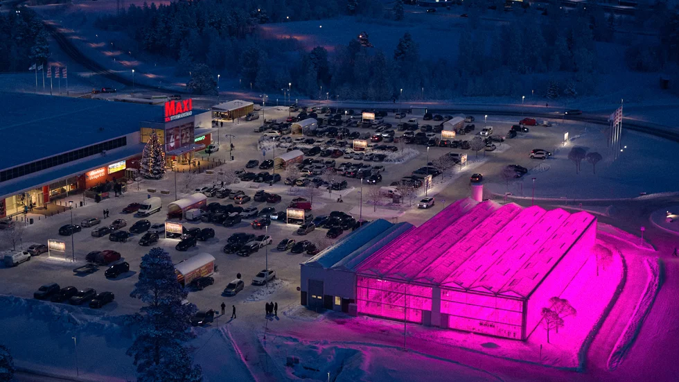 Agtiras anläggning i Östersund ligger mitt på ett handelsområde med ICA som närmaste granne.