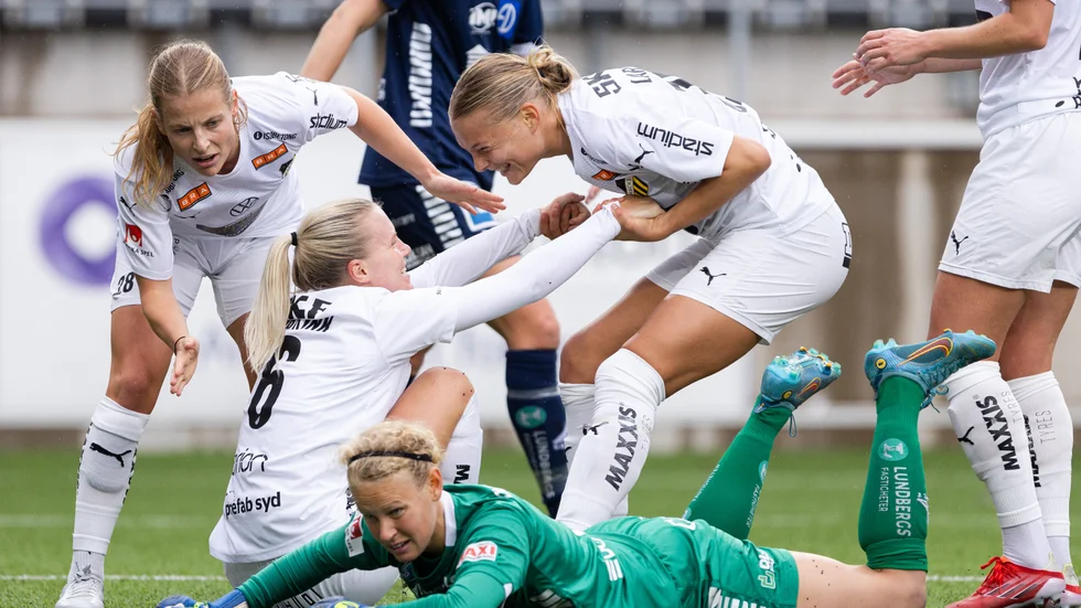 Häcken jublar i Linköping.