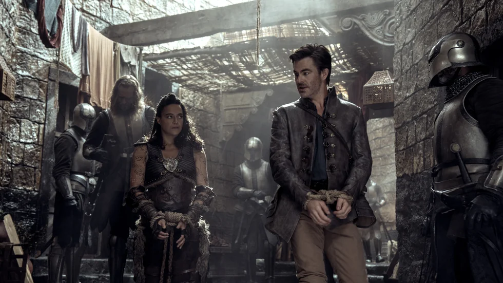 Tjuven Edgin (Chris Pine) får hjälp av amasonen Holga (Michelle Rodriguez) för att befria sin dotter som har kidnappats av den onde diktatorn Forge.