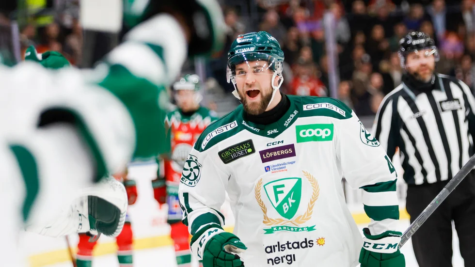 Henrik Björklund jublar efter sitt 1–0-mål för Färjestad i "måstematchen" som laget vann med 4–2 mot Frölunda.
