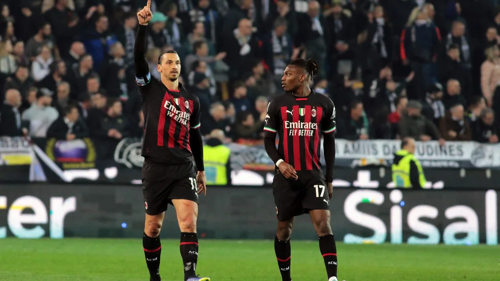 Zlatan Ibrahimovic skrev historia i Milans förlust mot Udinese.
