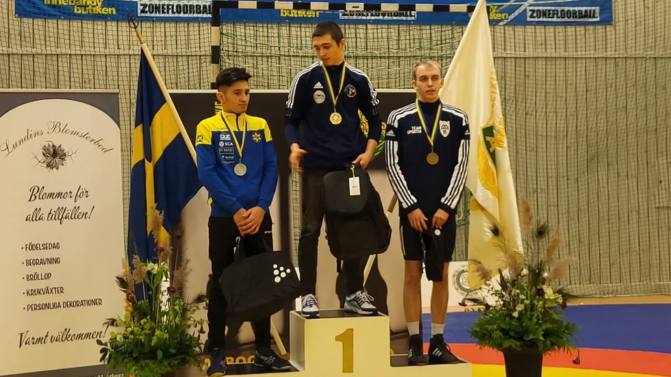 Brottning. Motala ABK:s Rikard Lund tog brons i sin klass när U20-SM avgjordes i Arboga.