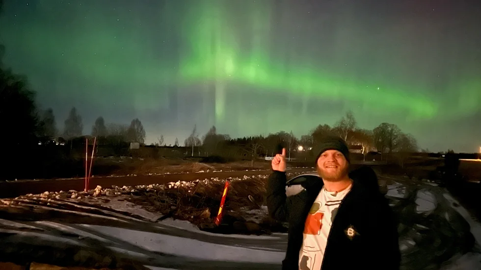 Norrsken över Jönåker. Fler bilder hittar du nedan, och du kan även ladda upp egna för andra att titta på!