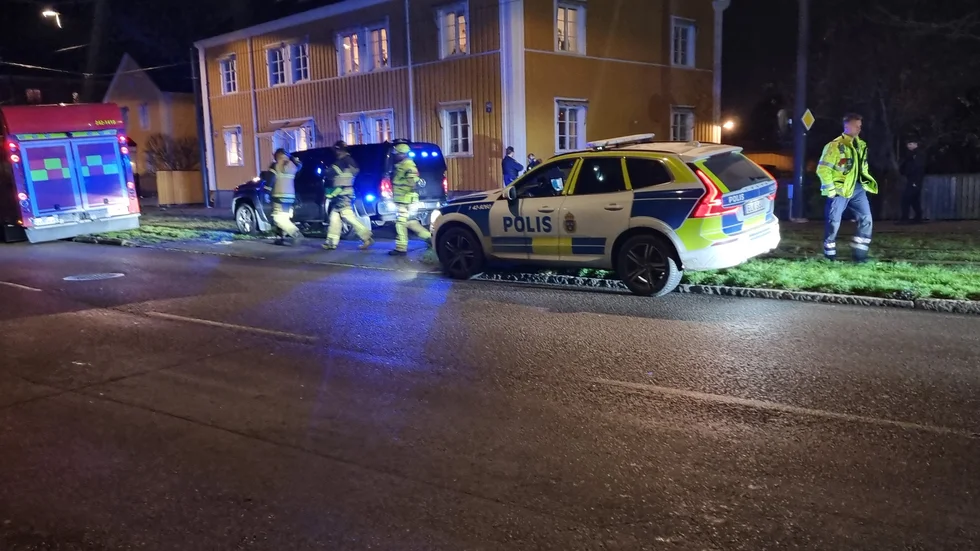 Polis och räddningstjänst arbetade på torsdagskvällen på Albrektsvägen i Norrköping. 