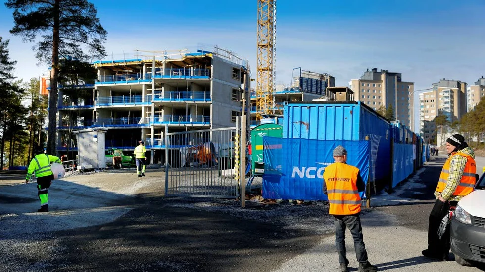 STANNAR. Bygget av höghusen på Lulsundsberget stannar helt inom en vecka om Byggnads strejk fortsätter.