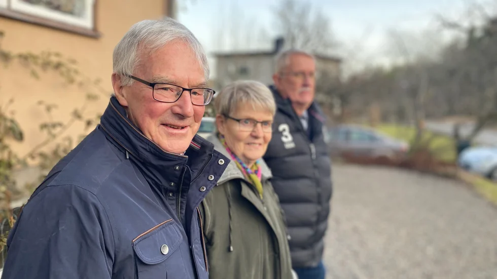 Torsten Strand, Marianne Persson och Lars Cederulf tog emot mig för ett samtal vid ett dignande kaffebord på Sundsvägen i Finspång. 