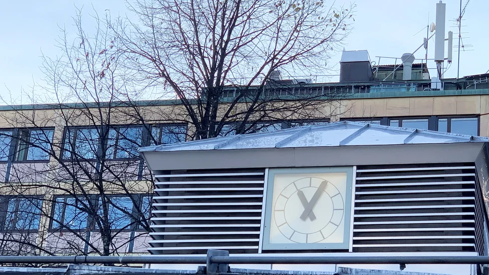 Här på Guldtorget finns en av klockorna i centrum. 