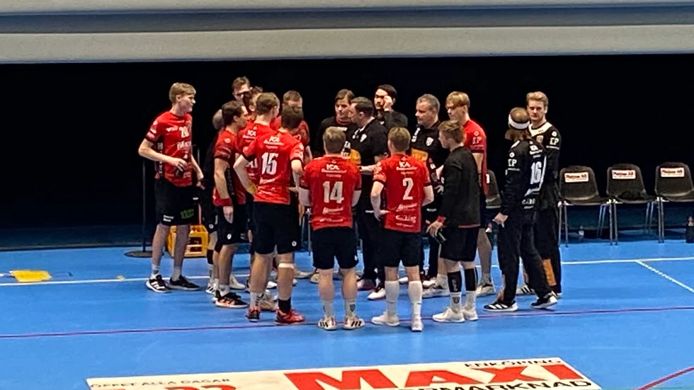 EHF tappade 21-15 till 27-27 mot bottenlaget Norrköping. 