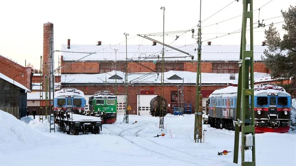 Gamla Notviksverkstaden - här ska Norrtågs tågset avisas och underhållas. Bland annat får Norrtåg möjlighet att svarva hjulen i och med att man skrivit avtal med Euromaint.