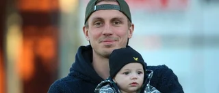 Mer fotboll för Lindsten under pappaledigheten: "Redan igång och sparkar"