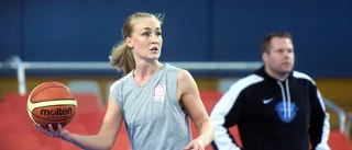 I kväll gör stjärnan debut för storklubben
