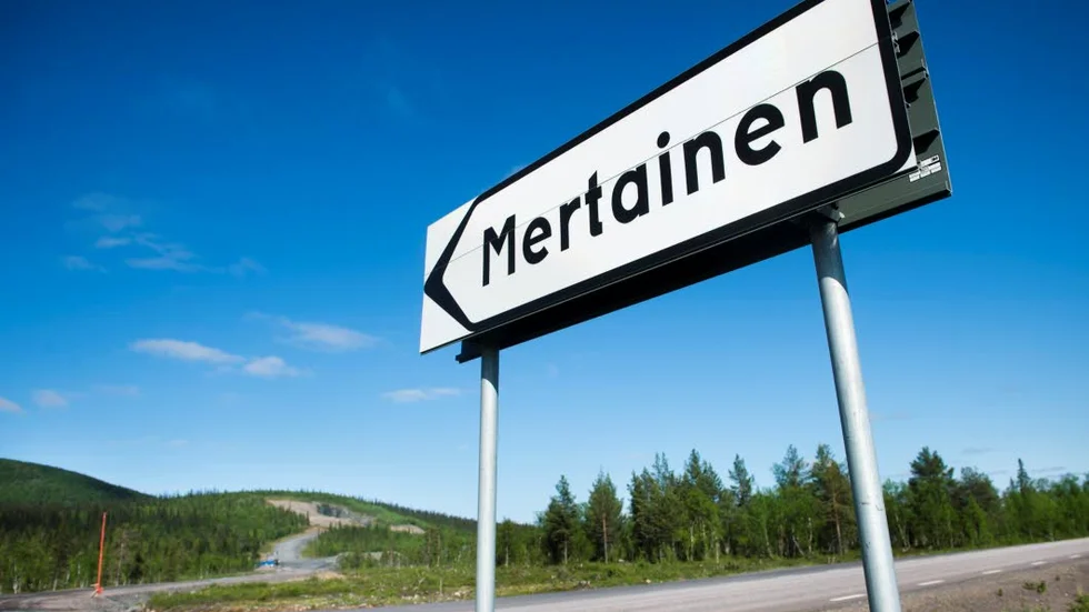 Den första ansökan för miljöprövning lämnades in i januari 2012.