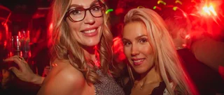 Vimmelbilder från festen i natt – kolla vilka som minglade på klubben
