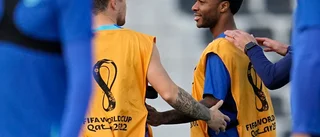 Sterling tillbaka i träning efter inbrottet