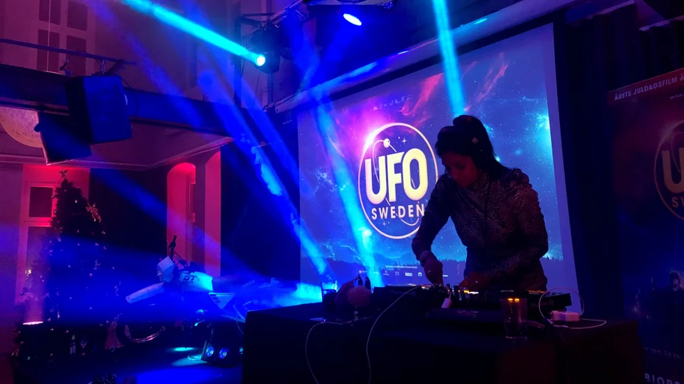Med två DJ:s, tre barer och ett stort dansgolv var UFO Swedens efterfest verkligen det hetaste stället i stan under måndagskvällen.
