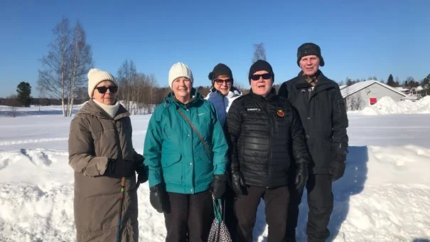 Varje onsdag träffas medlemmar i PRO Björkskatan för att promenera tillsammans.
