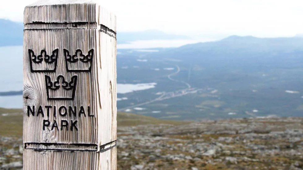 Nationalpark. Innebär begränsningar för lokalbefolkningen.