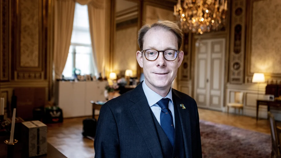 Sveriges utrikesminister Tobias Billström (M) trivs bra i prinsessan Sofia Albertinas gamla sällskapsrum i Arvsfurstens palats.