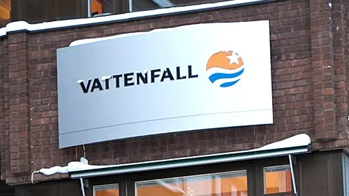 KUNDSERVICE. Vattenfall vill att husägare kontakta bolaget och berättar att de är drabbade. Men även efter att strömmen kommit tillbaka är det klokt att ringa bolaget så att man hamnar på ersättningslistan.