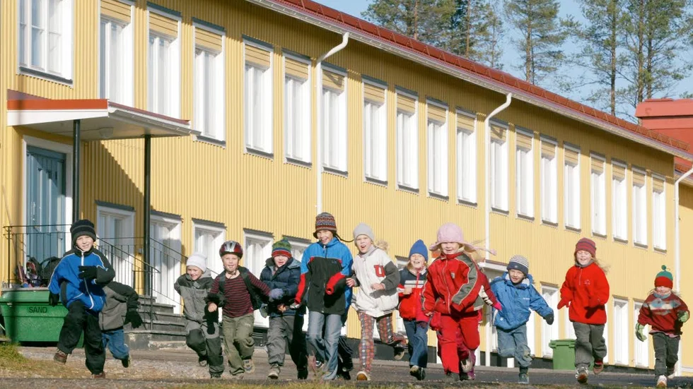 F-5 skola. Eleverna i sexan i Sattajärvi ska i framtiden få sin undervisning i Pajala.