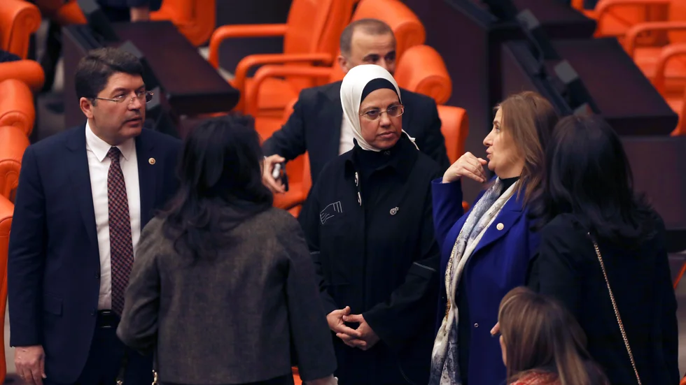 Det turkiska parlamentet bekräftade till slut Finlands medlemskapsansökan i Nato. Dröjsmålet var onödigt långt, men nu kan finländarna andas ut.  