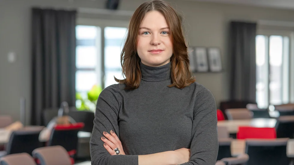 Olivia Lundgren, jurist Hyresgästföreningen, vill att en hyra sänks med nästan 2 000 kronor på Hamnplan. 