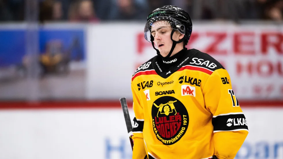Isac Brännström utgick skadad i matchen mot Timrå. 