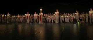Stämningsfullt luciatåg med ESK-gymnasterna • Enköpings längsta