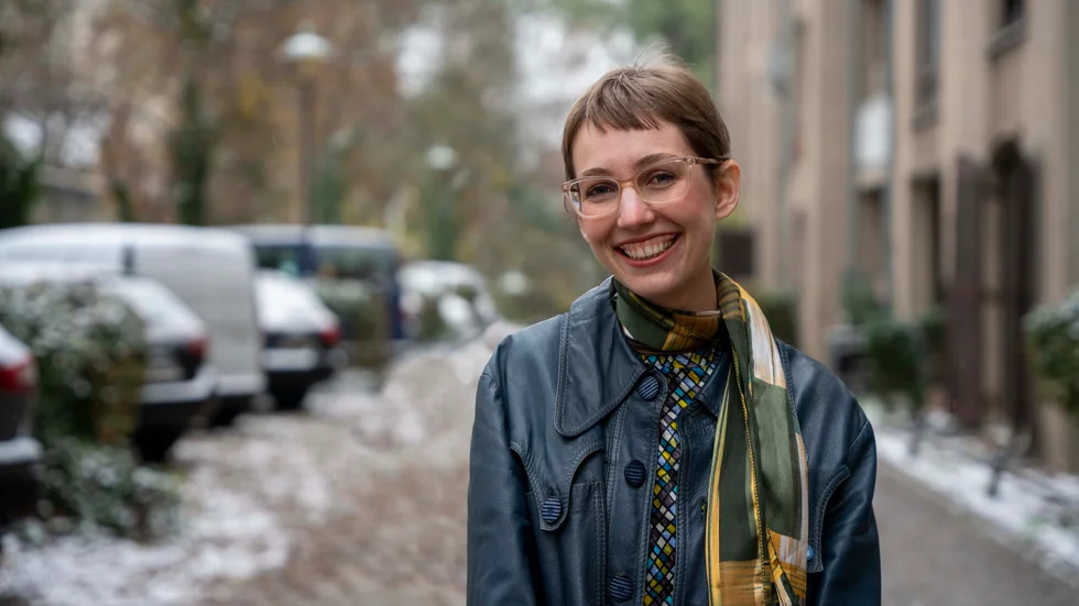 Annika Horvath är icke-monogam och har intervjuat många icke-monogama föräldrar, som ständigt måste bevisa för omgivningen att deras barn prioriteras högre än sexlivet.  