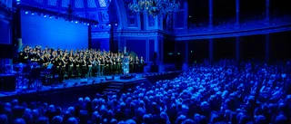 Komik och gott humör i främsta rummet under årets Caprice • Och de hemliga gästerna var...