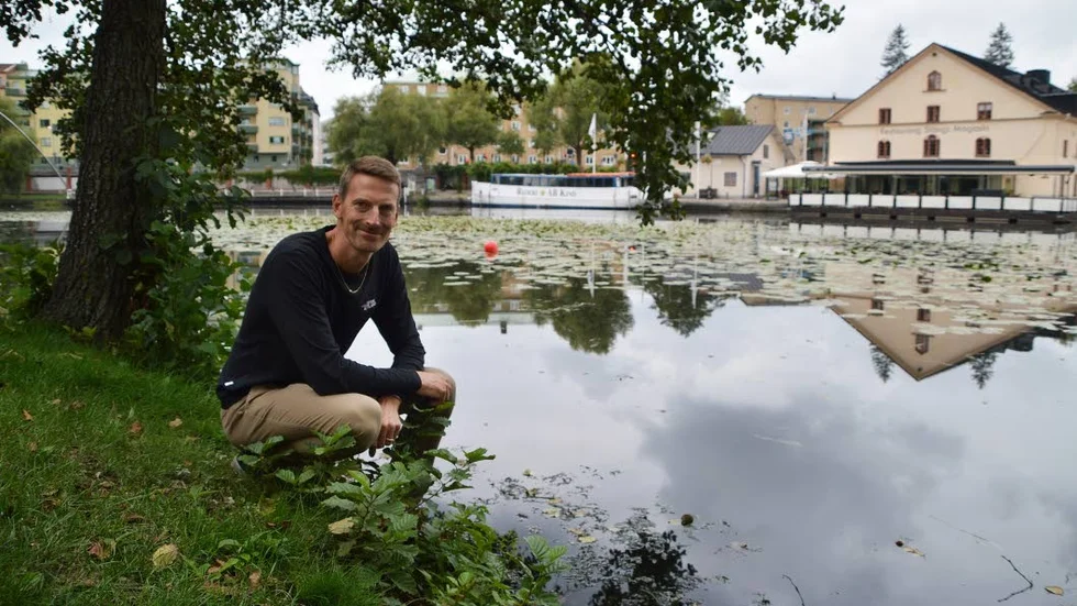 Emil Selse på Visit Östergötland tycker att det är roligt att kunna locka fler till Stångån och Kinda kanal.