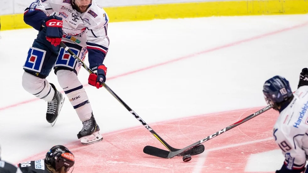 MALMÖ 20181226
Linköpings James Wright under onsdagens ishockeymatch i SHL mellan IF Malmö Redhawks och Linköping HC i Malmö Arena.
Foto: Anders Bjurö / TT / kod 11830